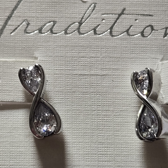 Tradition Jewelry - Sterling Silver Cubic Zirconia Brilliant Stud Earrings NWT
